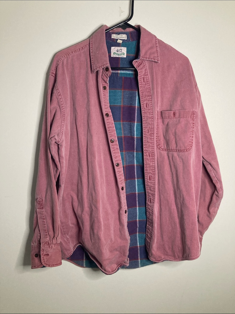 Vintage Van Heusen 417 Pink Button-Down Shirt Blue & Purple Plaid Lining